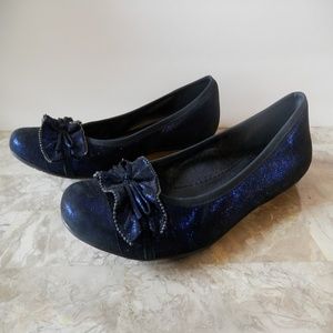 Vtg Vaneli Dark Blue Iridescent Ballerina Flats